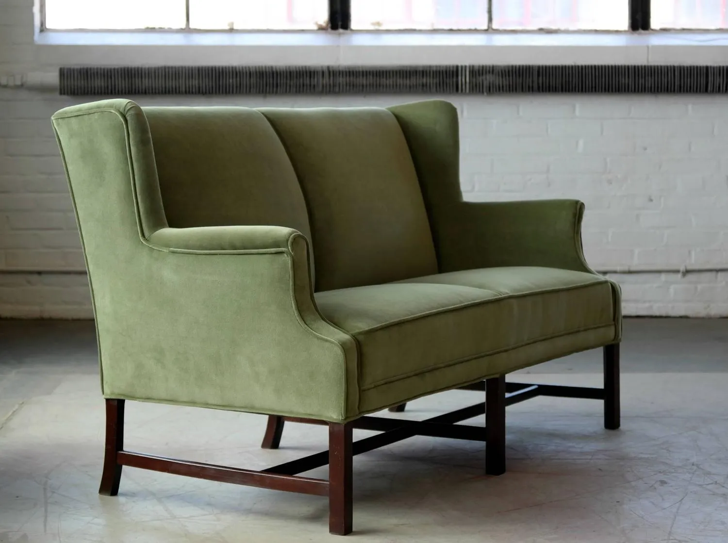 Restauración de muebles antiguos en Barcelona — Torres Tapicería